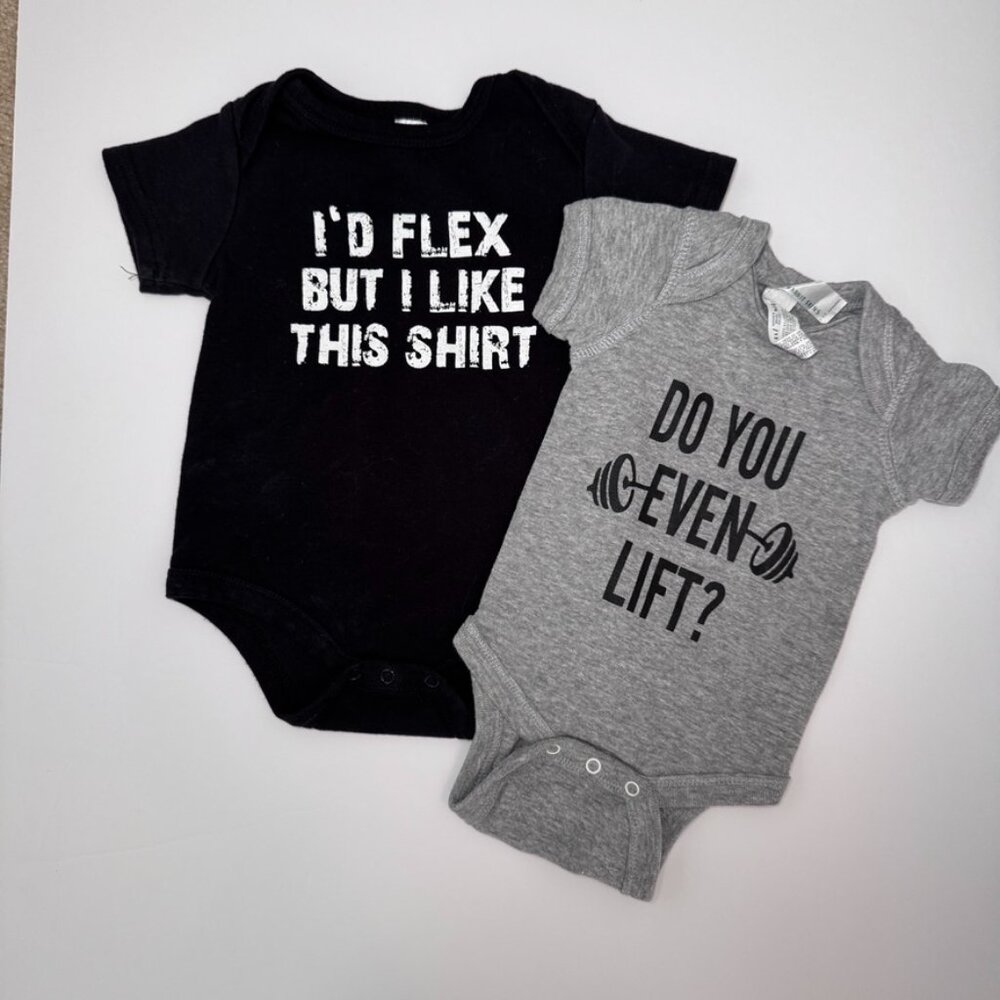 Set of 2 Onesies for a Weighlifting Baby, size 0-3 months, 3-6 months